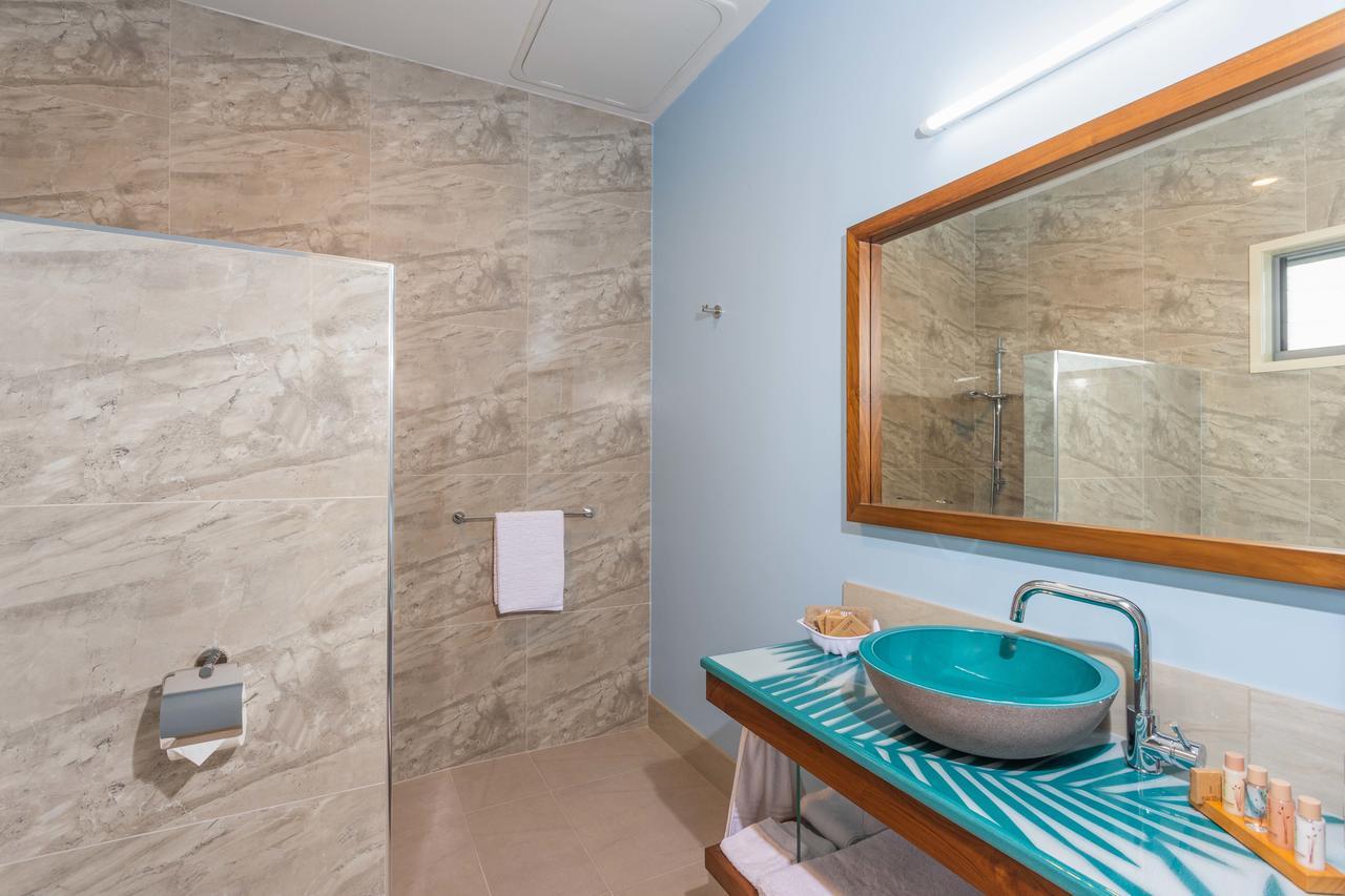 רארוטונגה Moana Sands Lagoon Resort - Adults Only מראה חיצוני תמונה